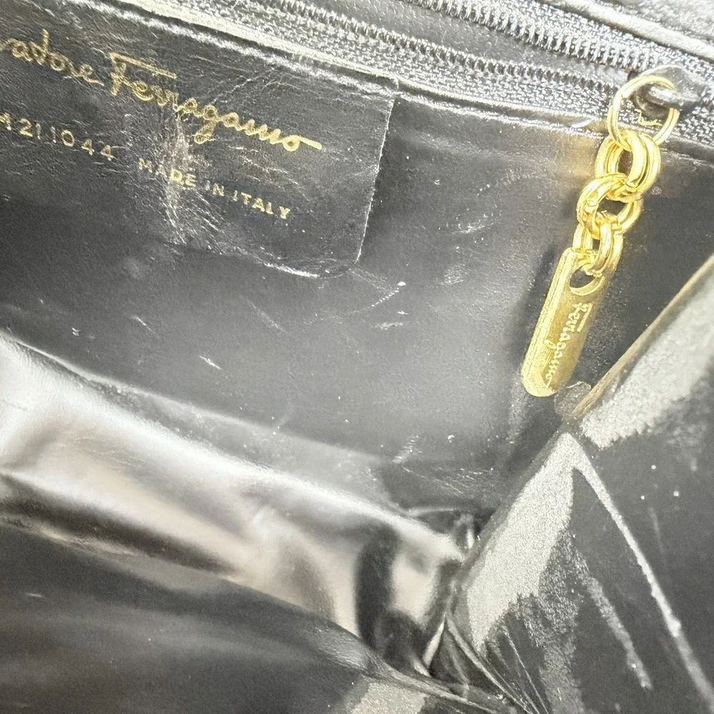 Salvatore Ferragamo M211044 Bronze Leather Shoulder Bag Made In Italy